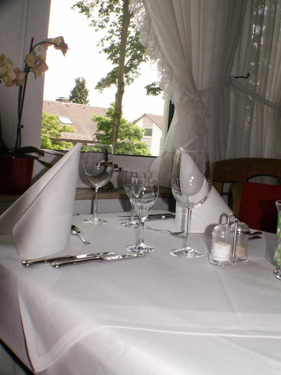 Thermen Hotel Pension Villa Holstein Bad Salzuflen Exteriör bild