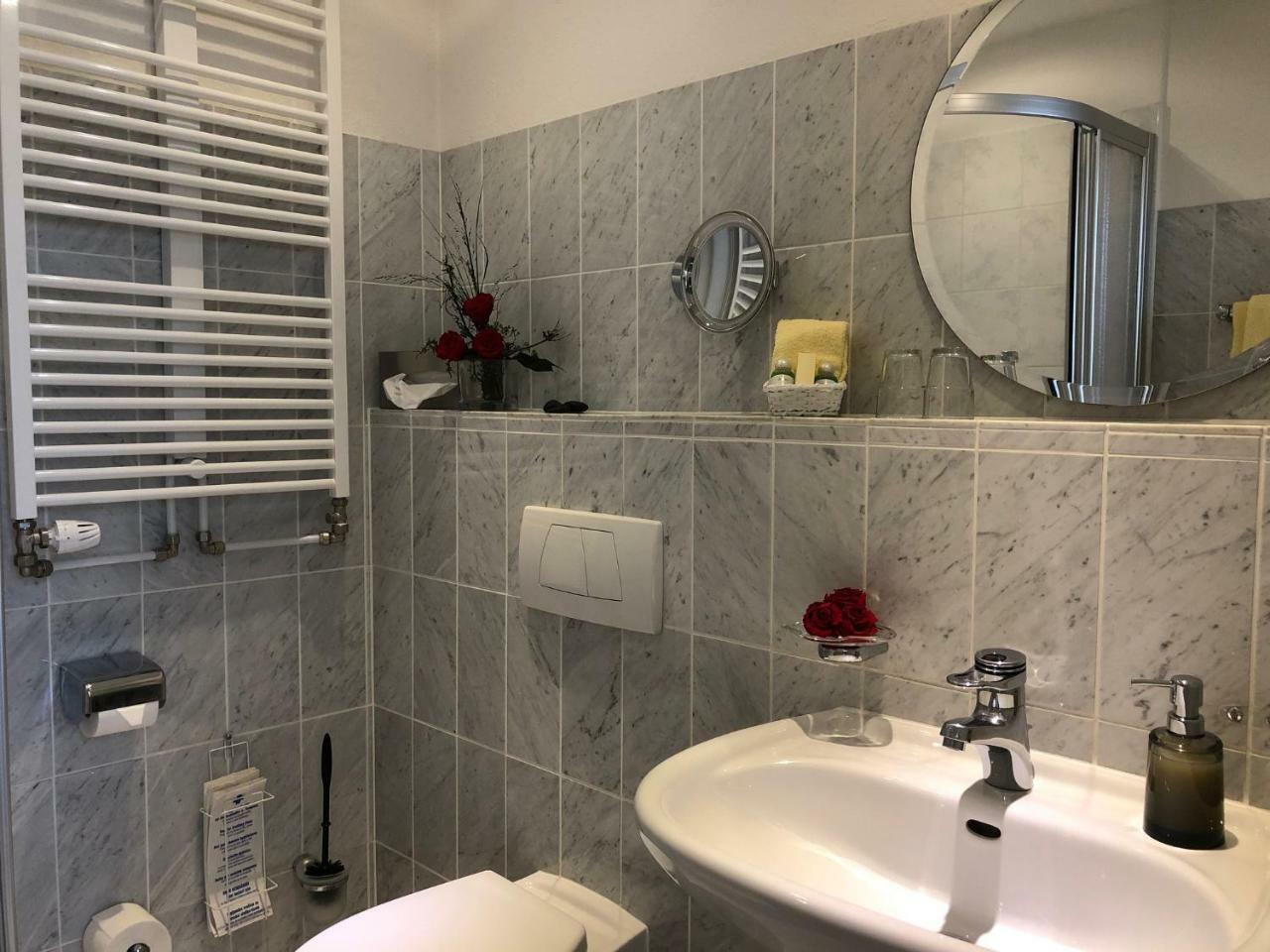 Thermen Hotel Pension Villa Holstein Bad Salzuflen Exteriör bild