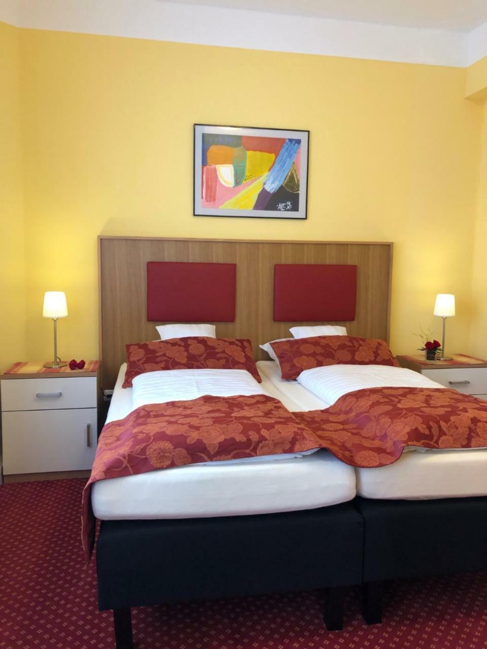 Thermen Hotel Pension Villa Holstein Bad Salzuflen Exteriör bild